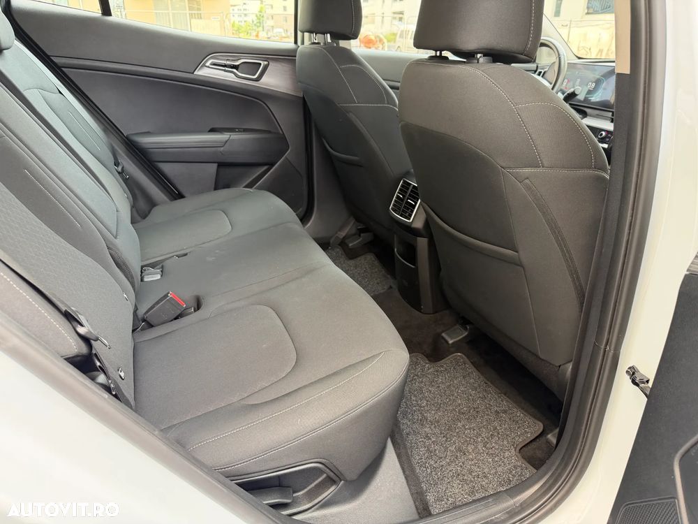 Kia Sportage 1.6 CRDI 2WD Eco-Dynamics+ (48V M-H) DCT Spirit - 23