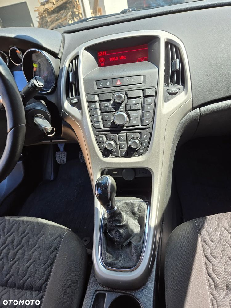 Opel Astra 1.4 Turbo Exklusiv - 19