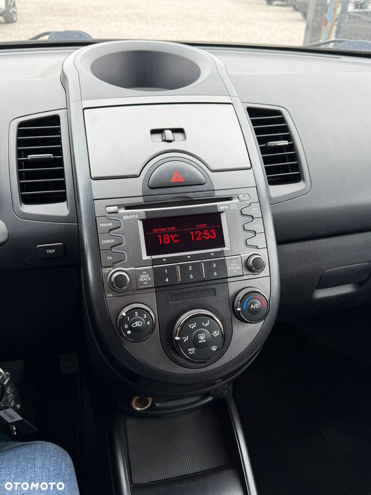 Kia Soul 1.6 CVVT Attract - 18