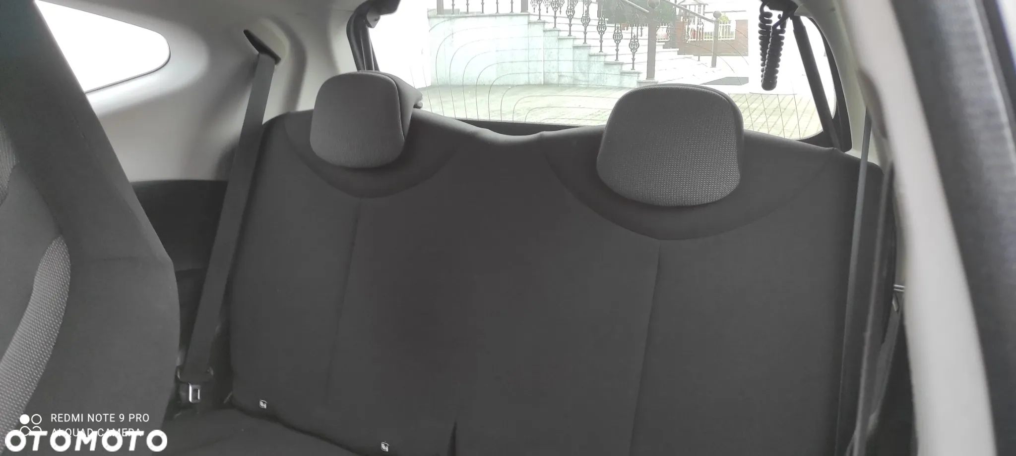Toyota Aygo x-clusiv - 14
