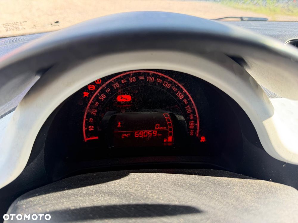 Renault Twingo SCe 75 INTENS - 17