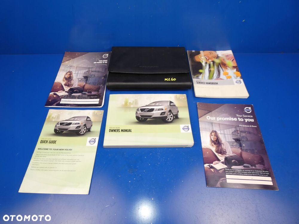 VOLVO XC60 I INSTRUKCJA KSIĄŻKI SERWISOWE ETUI WERSJA ANGIELSKA - 1