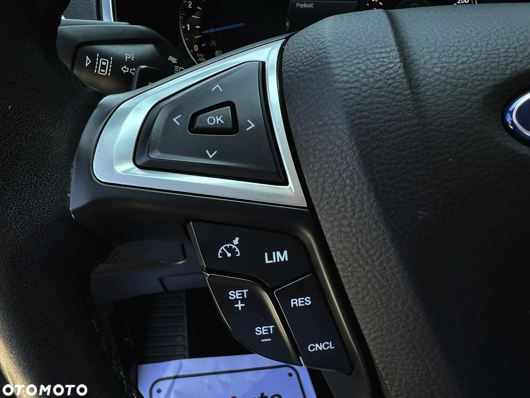 Ford S-Max - 26