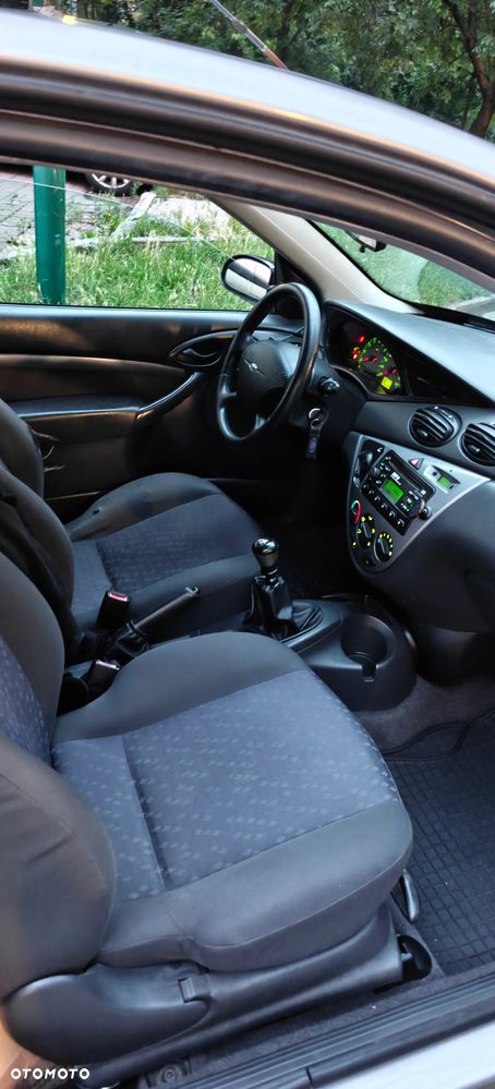 Ford Focus - 10