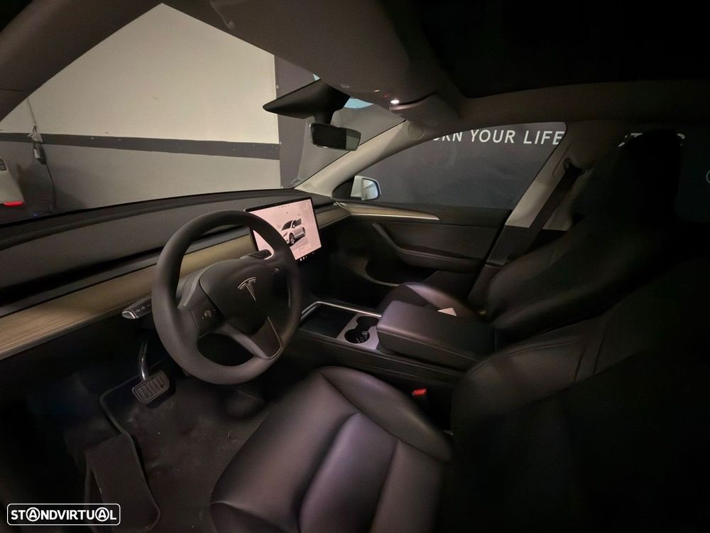 Tesla Model Y Tração Traseira - 4