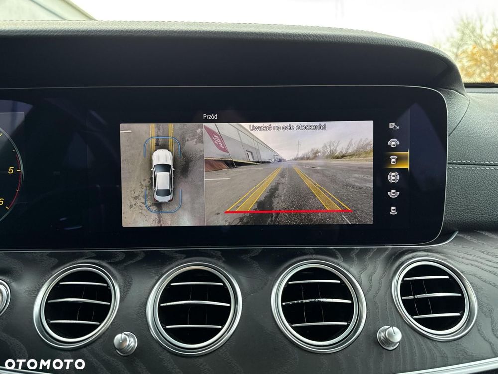 Mercedes-Benz Klasa E - 28