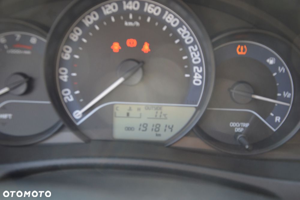 Toyota Auris - 10