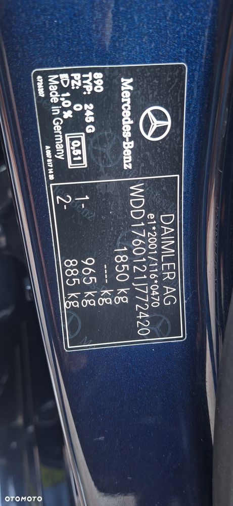 Mercedes-Benz Klasa A 180 d BlueEFFICIENCY Edition - 31
