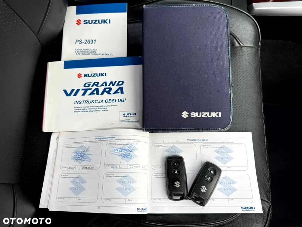 Suzuki Grand Vitara 2.0 De luxe - 23