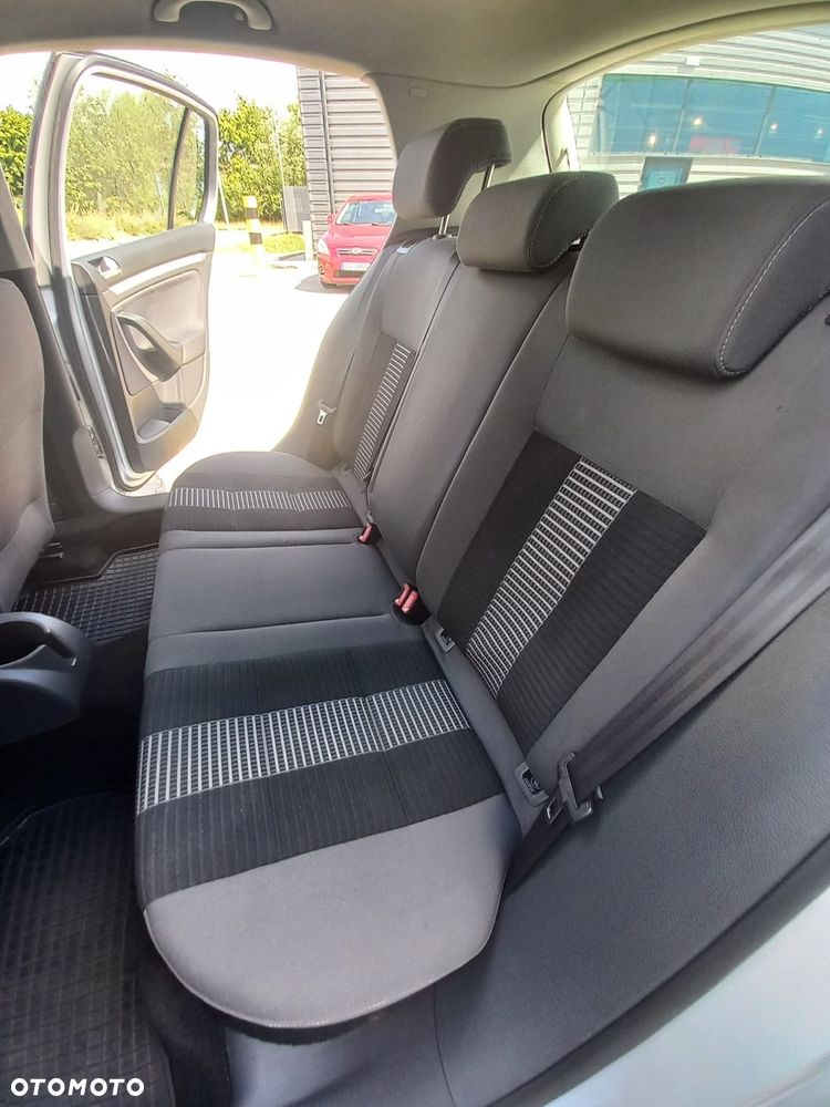 Volkswagen Golf 1.6 United - 29