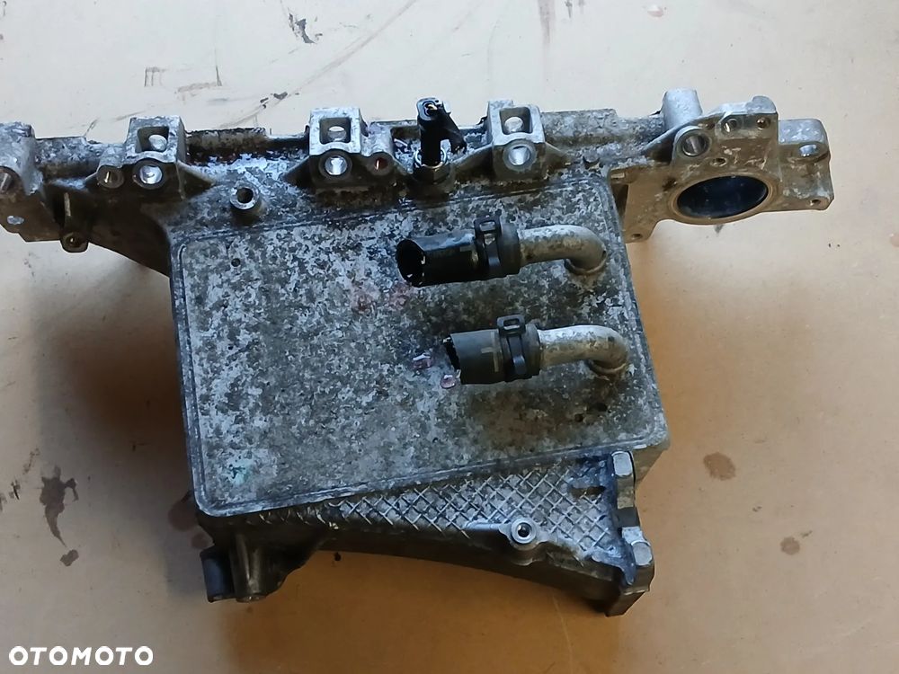 VW Passat B7 B8 Golf Seat Skoda 1.6 2.0 TDI kolektor ssący chłodnica powietrza 04L129766 AQ - 1