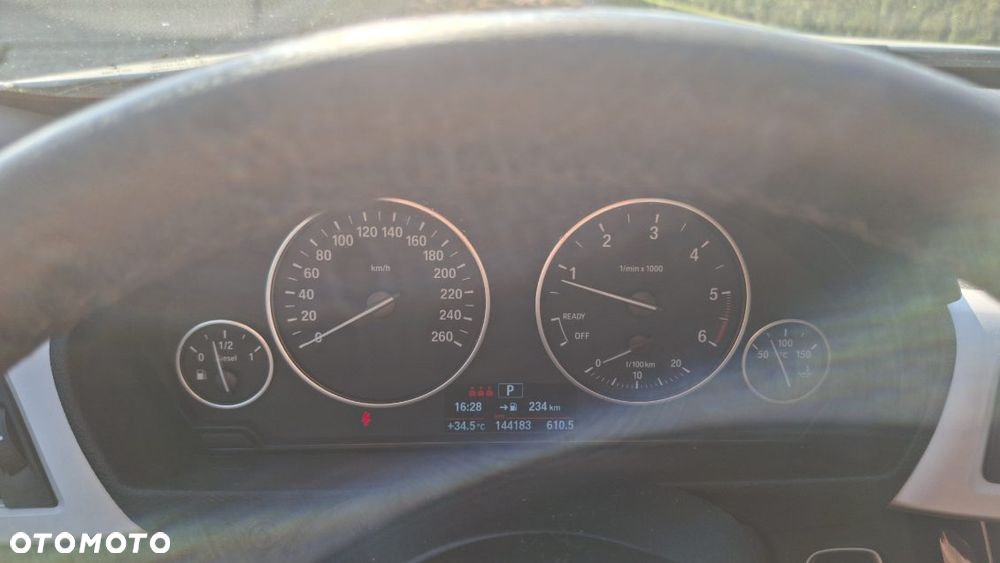 BMW Seria 3 318d - 9