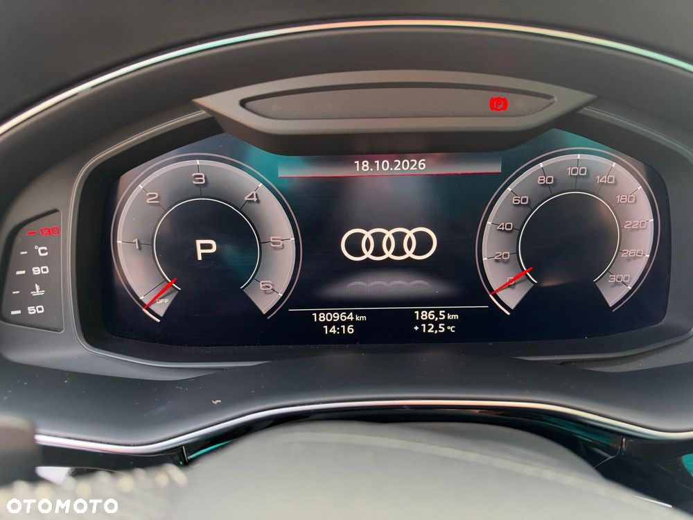 Audi Q8 - 10