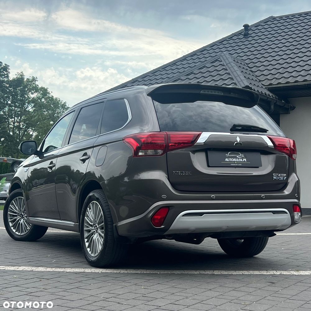 Mitsubishi Outlander 2.4 4WD Diamant - 17
