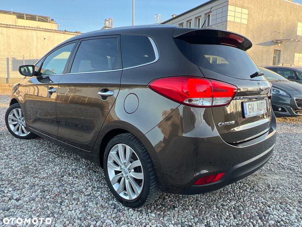Kia Carens 1.6 GDI ISG Spirit - 12