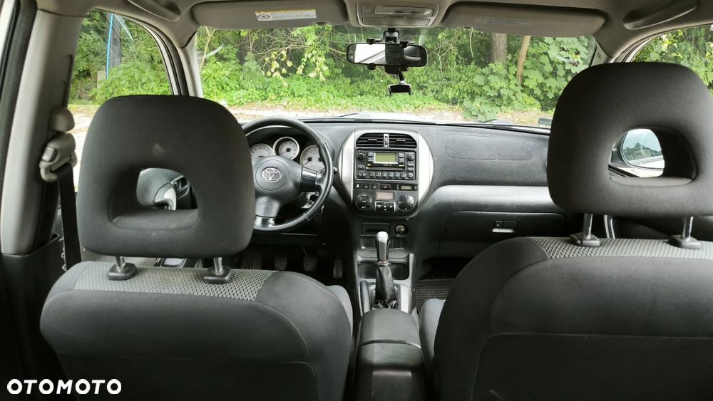 Toyota RAV4 2.0 D-4D 4x4 - 18