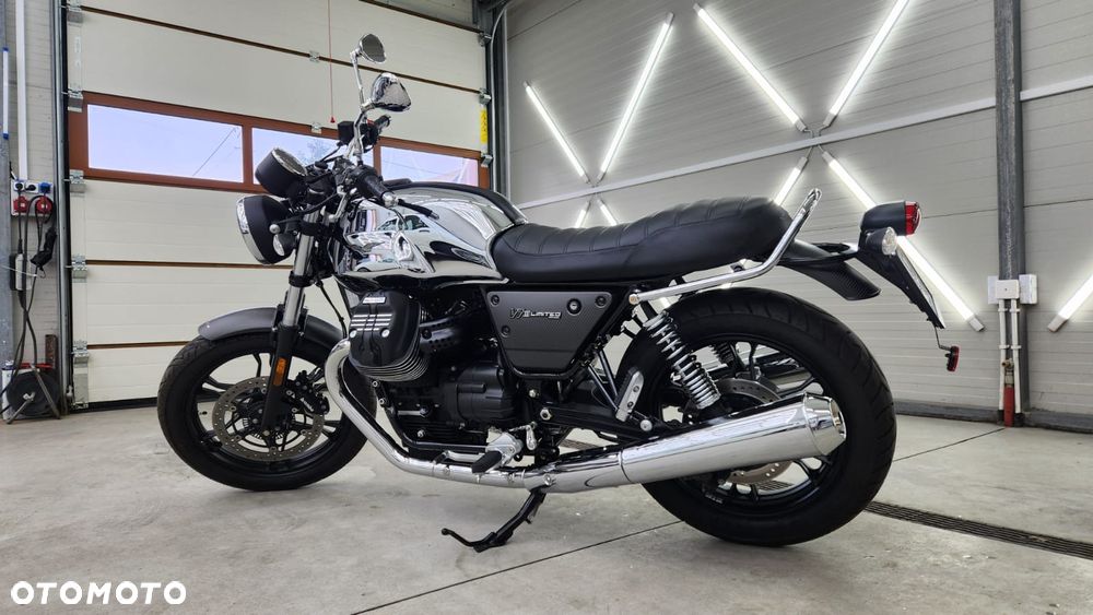 Moto Guzzi V7 - 10