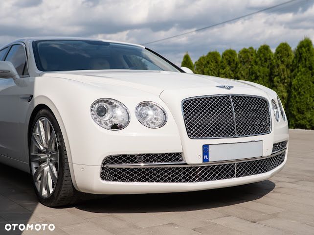 Bentley Flying Spur - 8