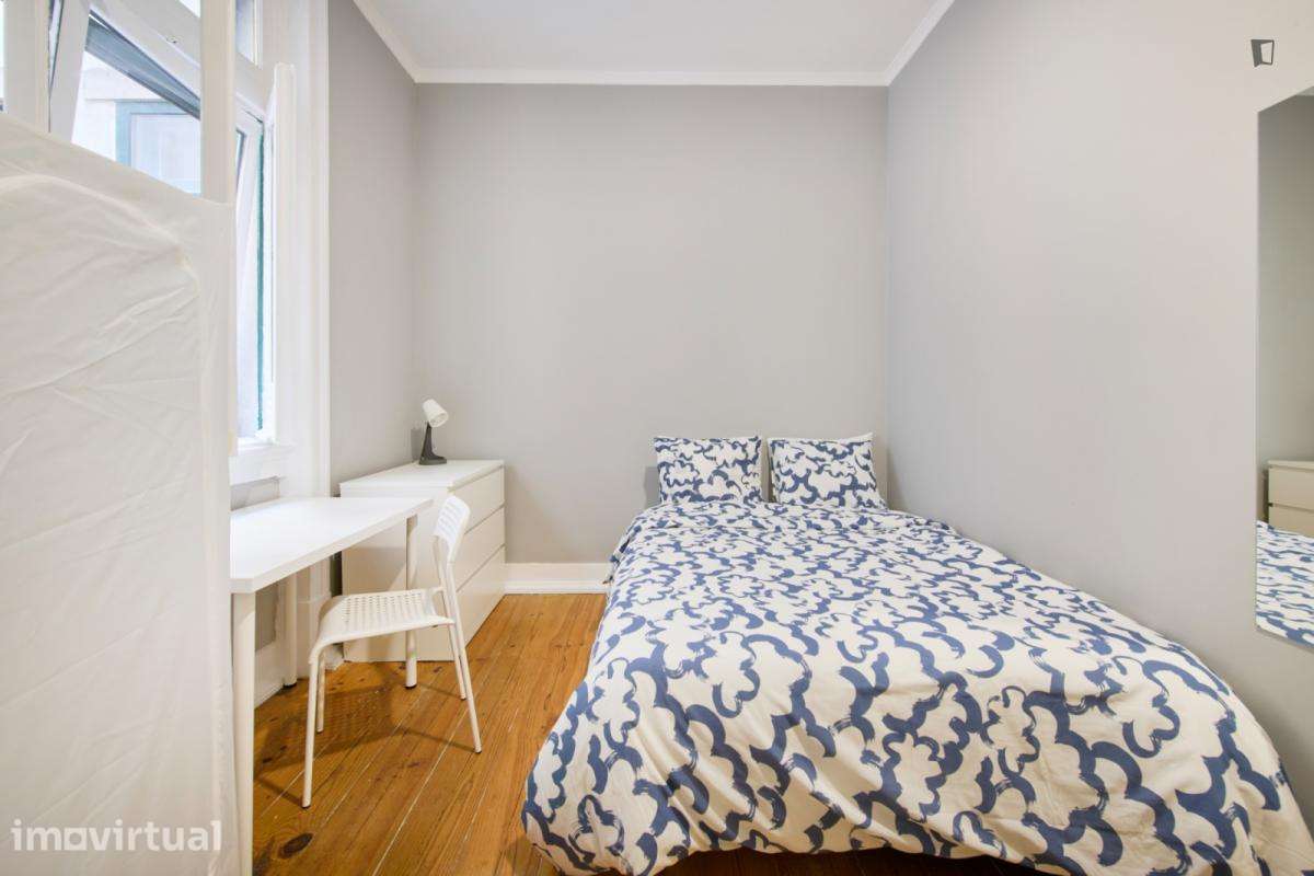 Quarto - localizado em Entrecampos Lisbon - Grande imagem: 2/50