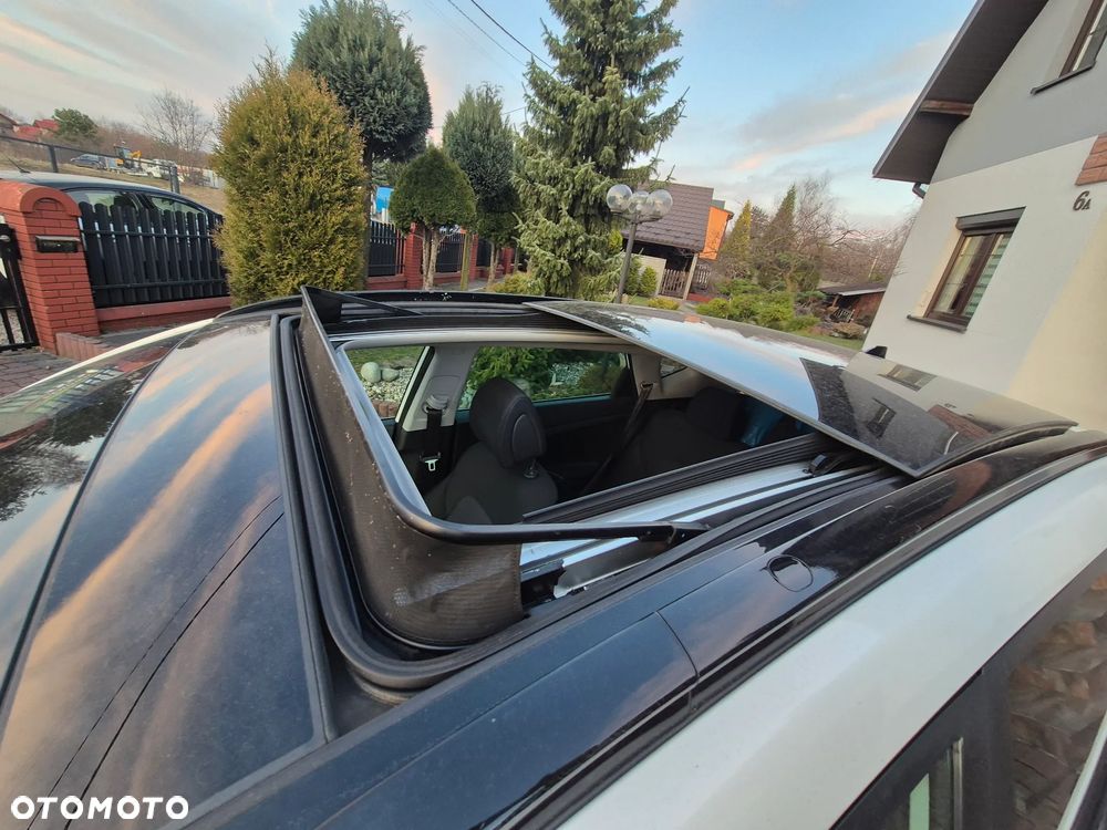 Hyundai Tucson 2.0 CRDI BlueDrive Style 2WD - 26