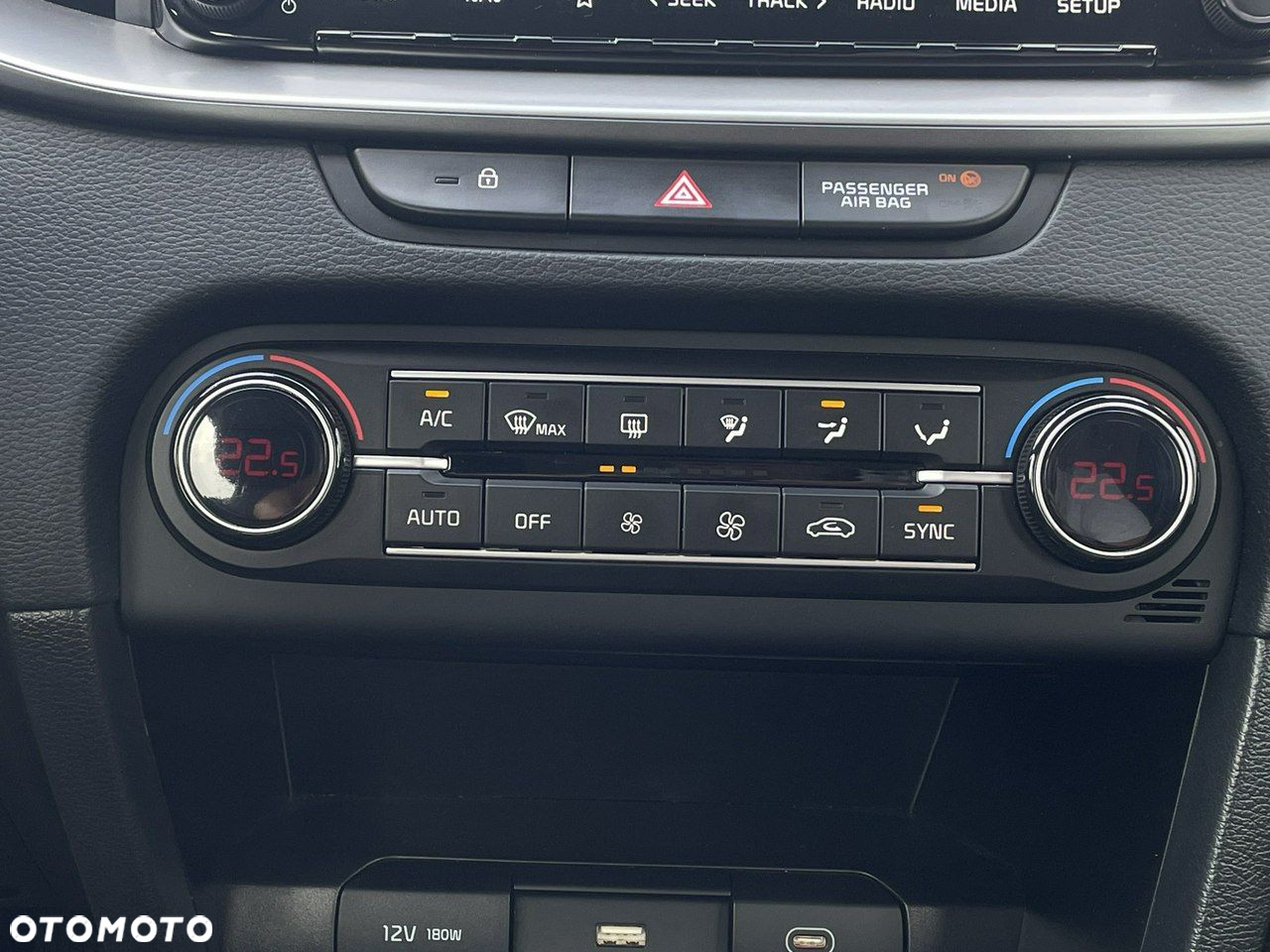 Kia Ceed - 18