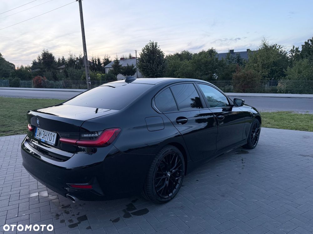 BMW Seria 3 320i - 8