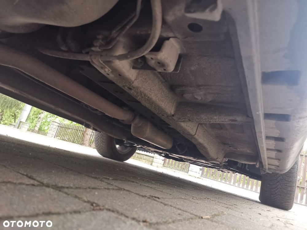 Fiat Sedici 1.9 Multijet DPF 4x4 Dynamic - 16