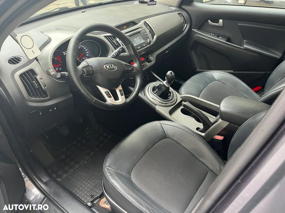 Kia Sportage 1.7 DSL MT 4x2 STYLE - 8