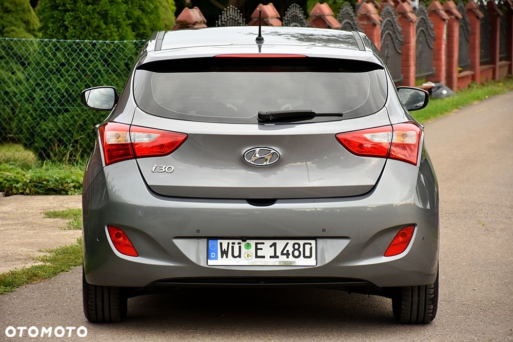 Hyundai i30 1.4 Premium - 16