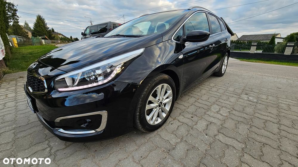 Kia Ceed SW 1.6 CRDi Platinum Edition - 25