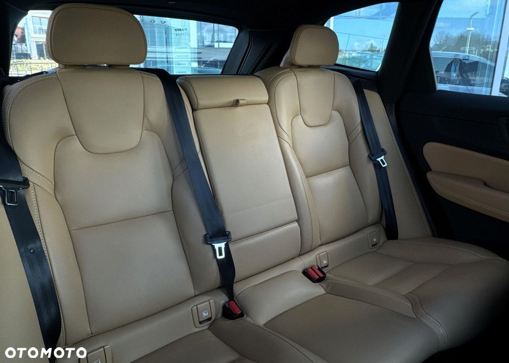 Volvo XC 60 - 26