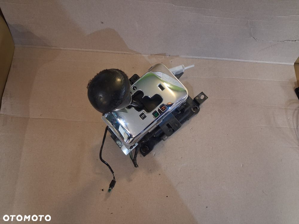 Lewarek zmiany biegów automat TOYOTA COROLLA E12  89451-52020  OE - 1