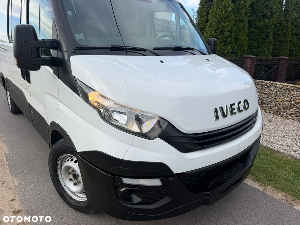 Iveco DAILY _ Tylko 116.000km ! _ 2018 Rok _ L3H2 _ 7 Osobowy - 25
