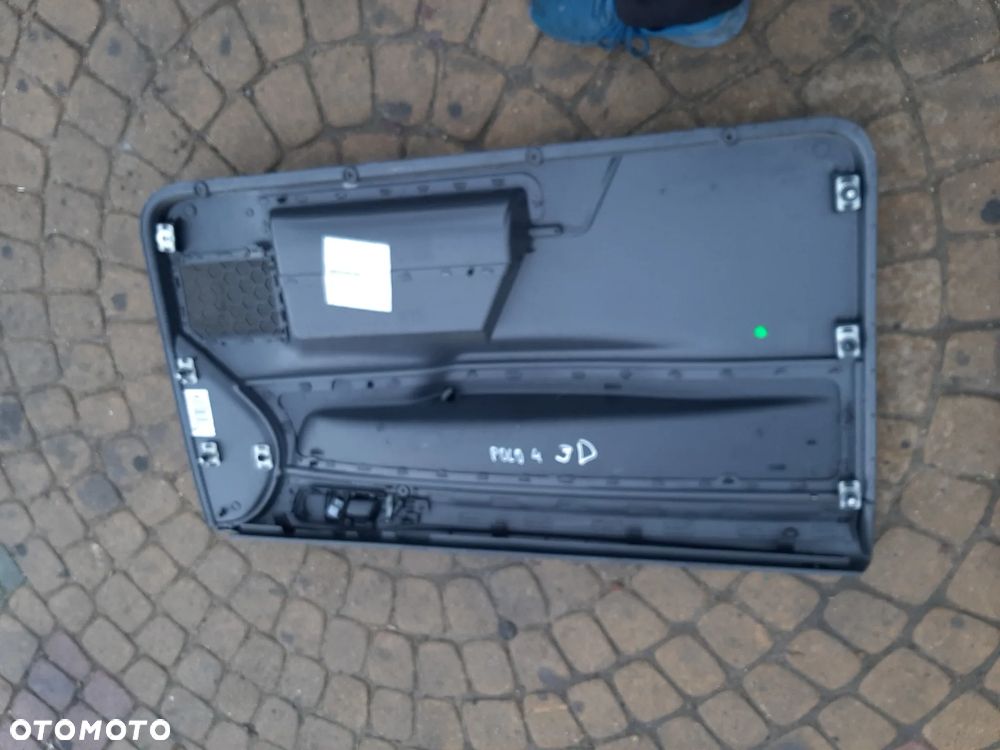 boczek drzwi  lewy VW Polo 4 3d - 3