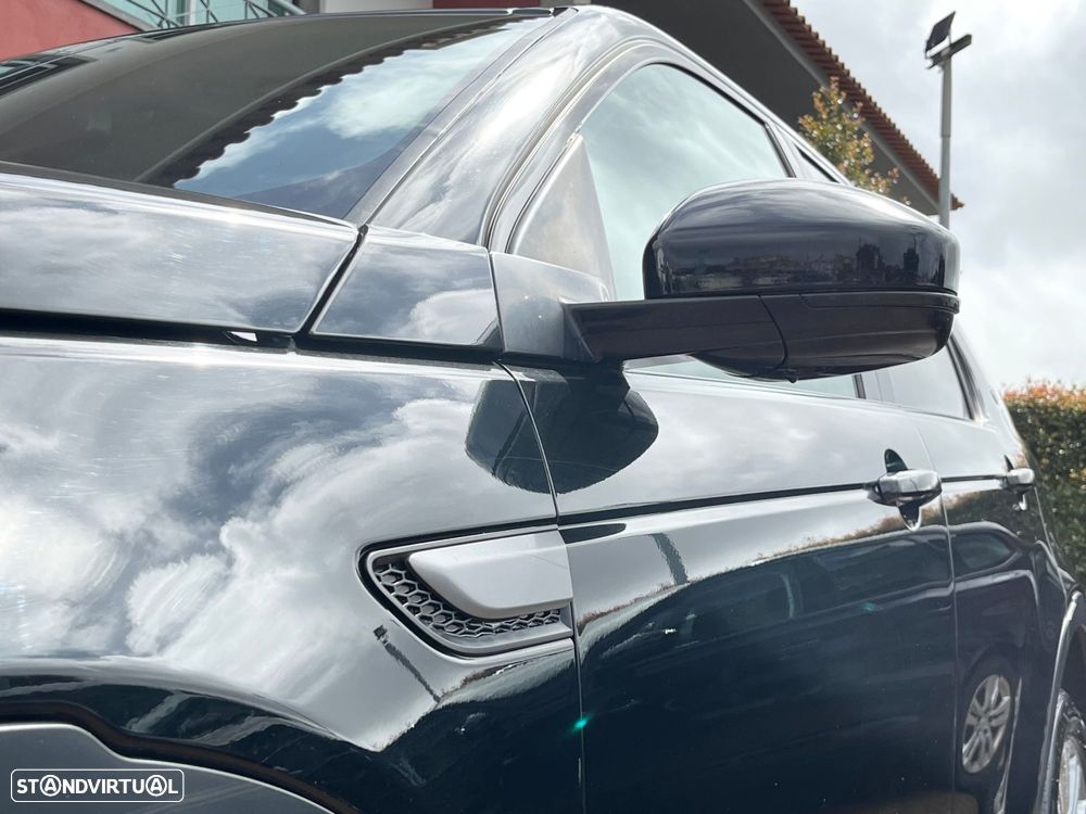 Land Rover Discovery Sport 2.0 TD4 SE - 4