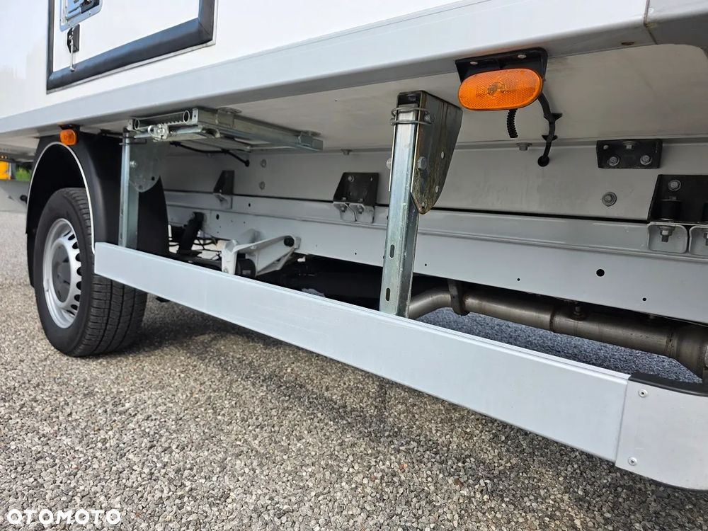 Mercedes-Benz Sprinter chłodnia mroźnia 316  Thermo king + zasilanie elektryczne - 19