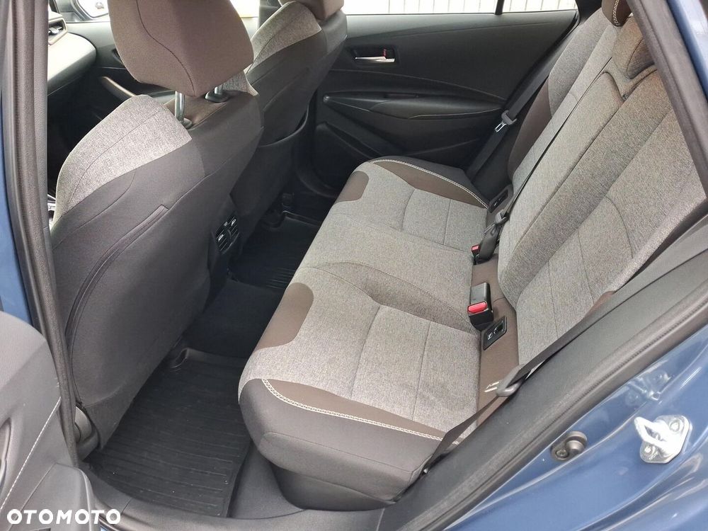 Toyota Corolla 1.8 Hybrid Trek - 17