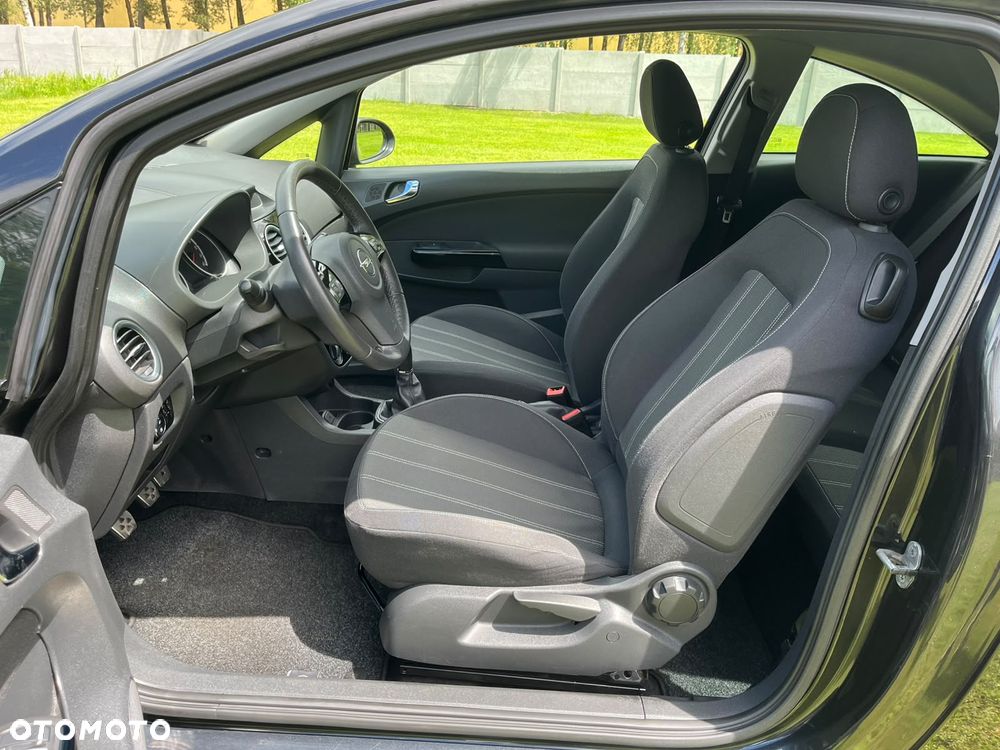 Opel Corsa 1.4 16V Edition - 13