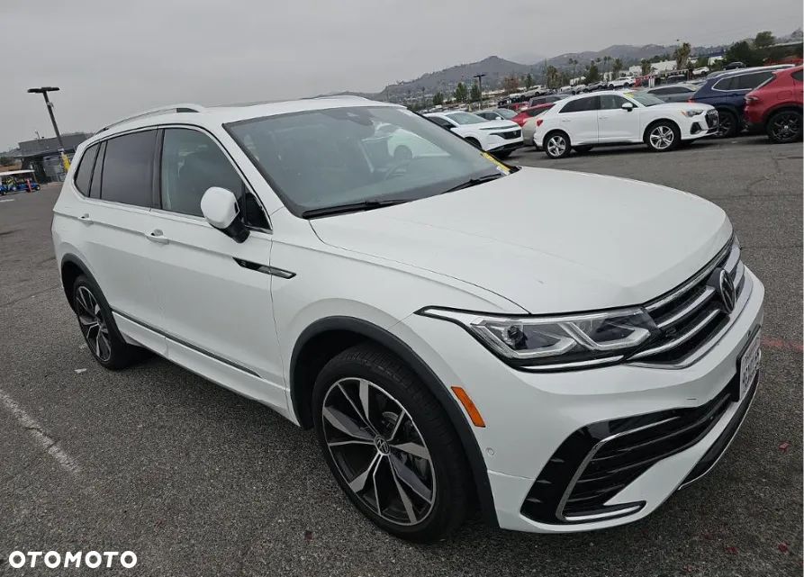 Volkswagen Tiguan - 3