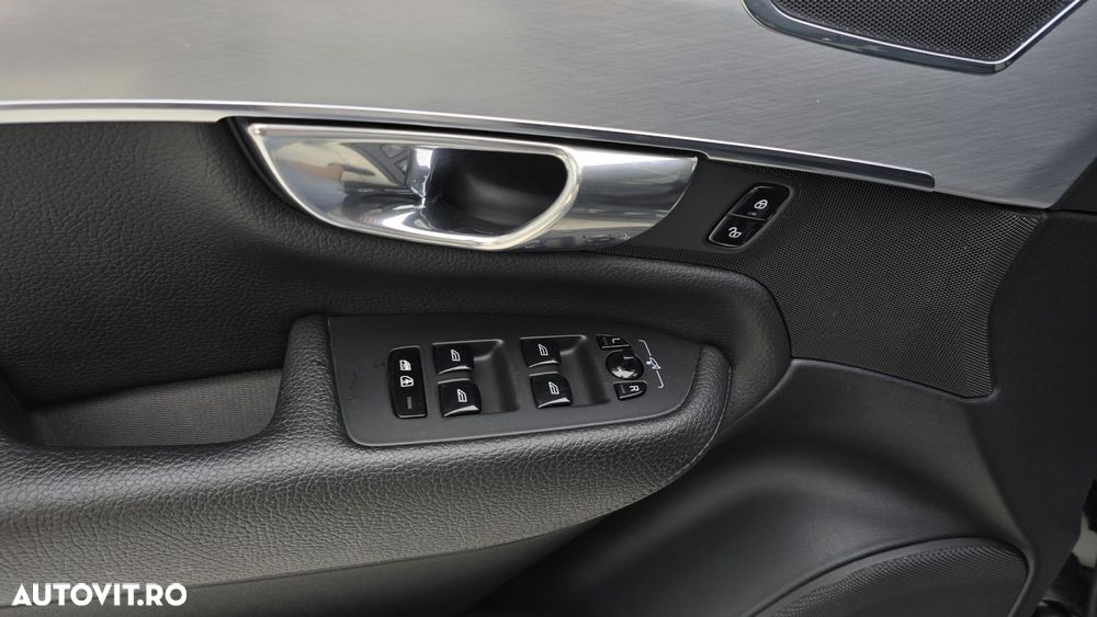 Volvo XC 90 D5 AWD Inscription - 11