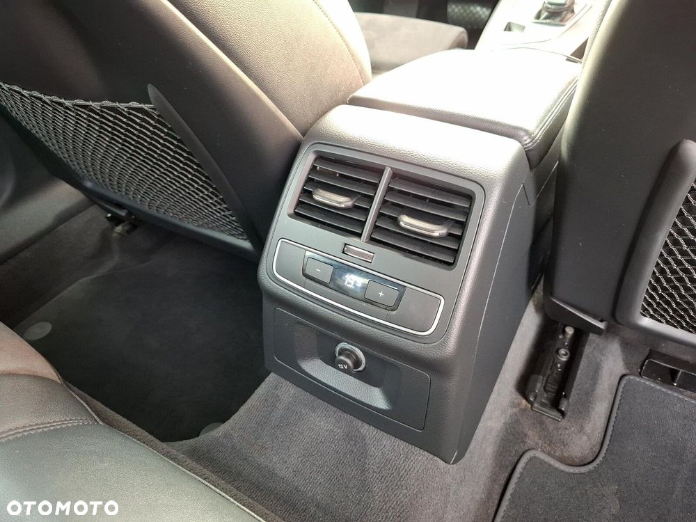 Audi A4 Limousine - 18