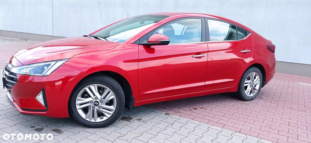 Hyundai Elantra 1.6 Comfort - 6