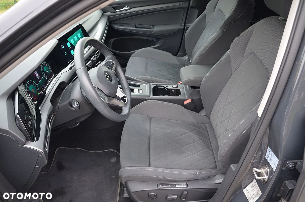 Volkswagen Golf 1.5 eTSI EVO Style DSG - 27