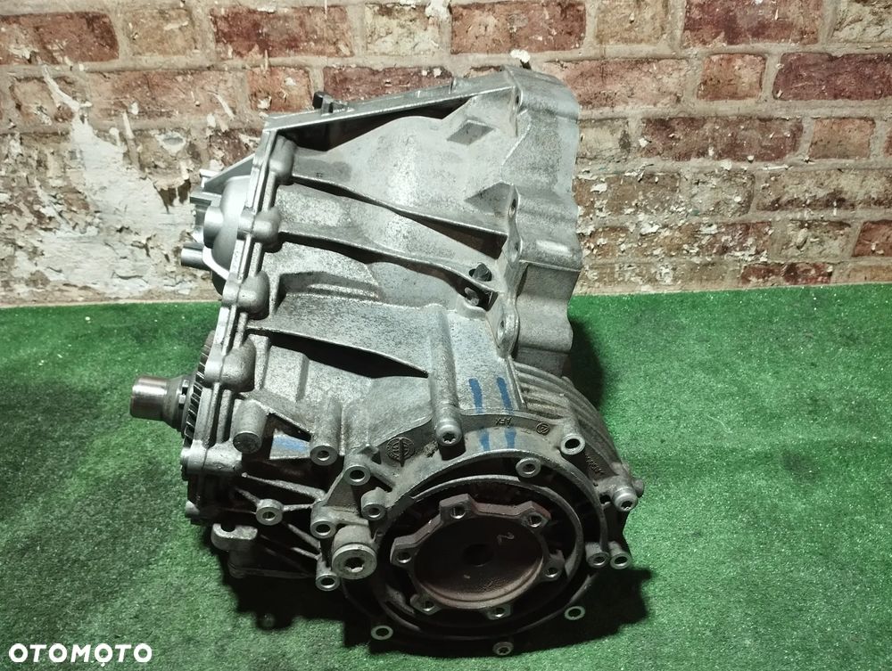 OBUDOWA DZWON SKRZYNI BIEGÓW MULTITRONIC 0AW301103R AUDI 2.0 TDI KOD: PCG - 10