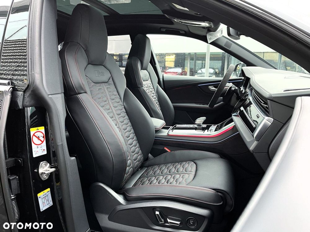 Audi RS Q8 - 25