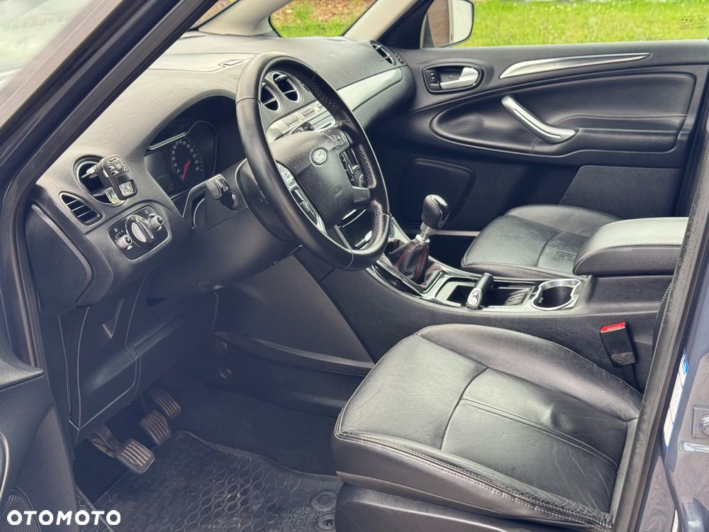 Ford S-Max 2.0 TDCi DPF Titanium - 25