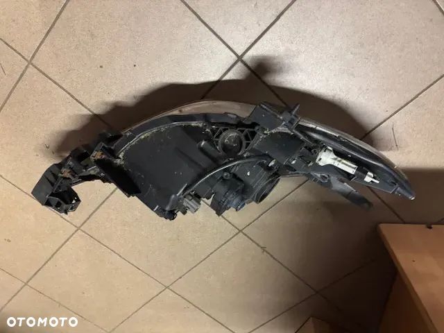 LAMPA PRZÓD LEWA PRAWA MAZDA 5 I - 18