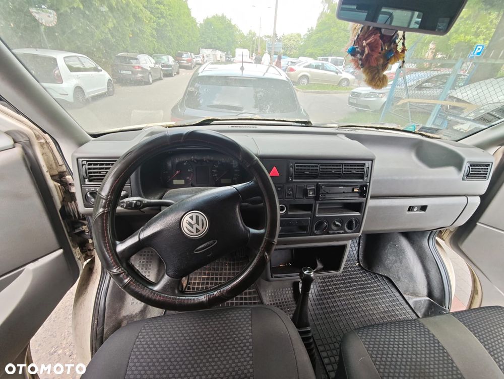 Volkswagen Transporter - 15