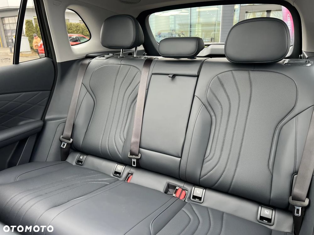 Geely Starray EM-i 1.5 PHEV Max - 16