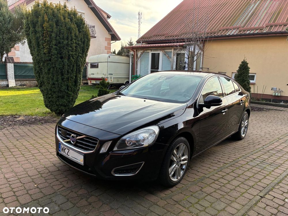 Volvo S60 D3 Summum - 2